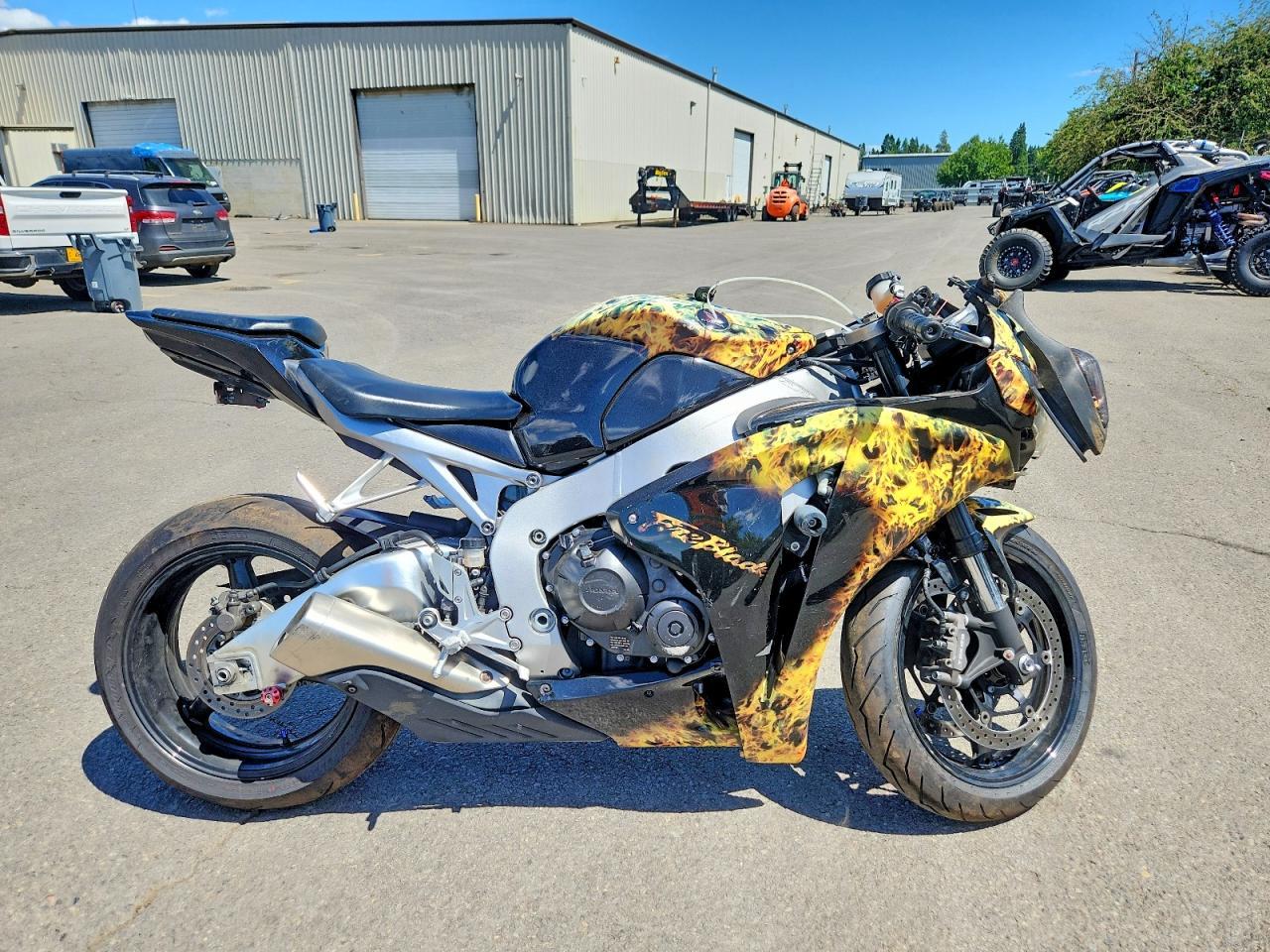 2011 HONDA CBR1000