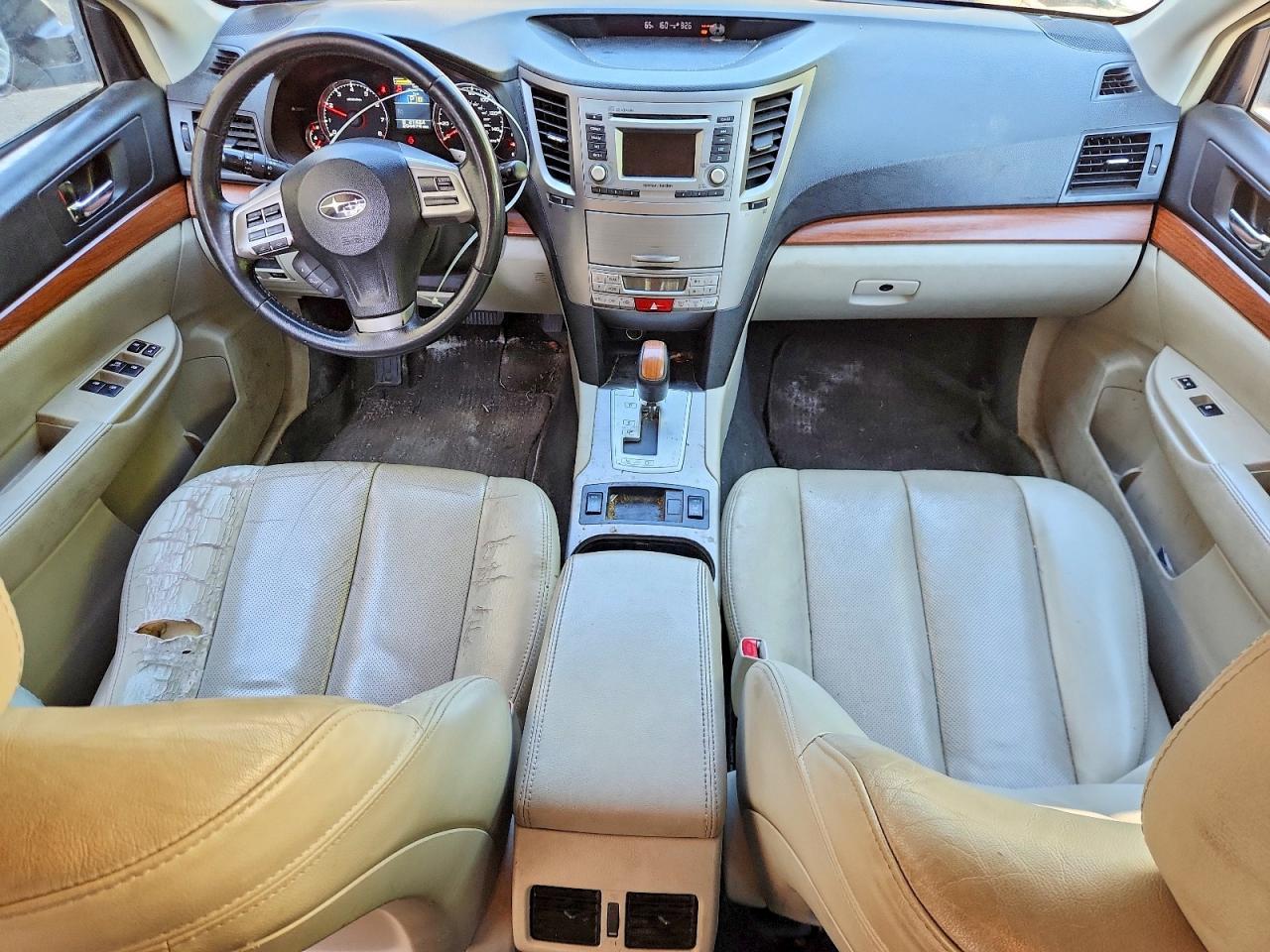 2013 SUBARU Outback