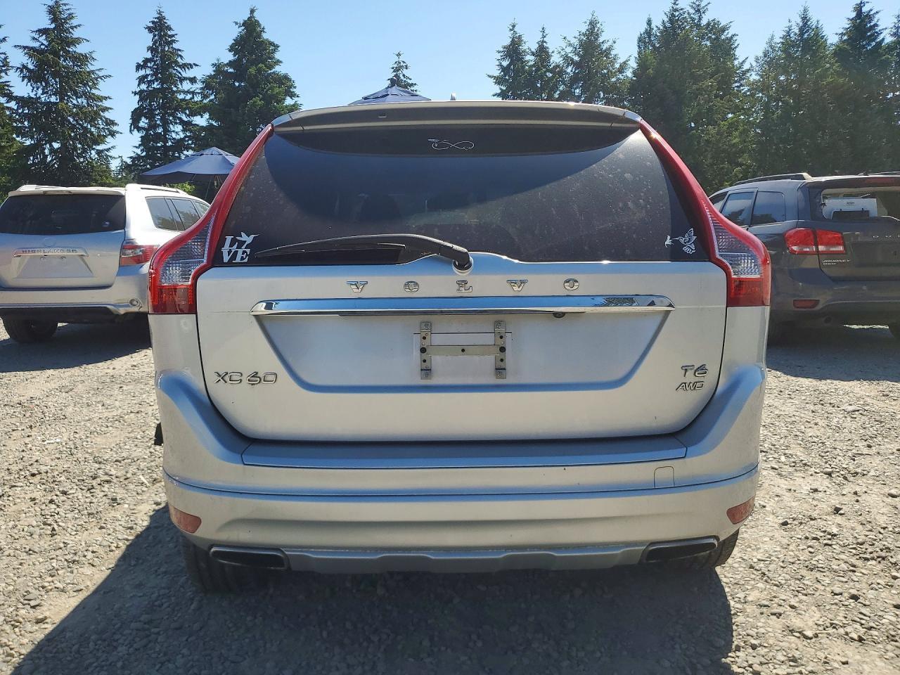 2015 VOLVO XC60