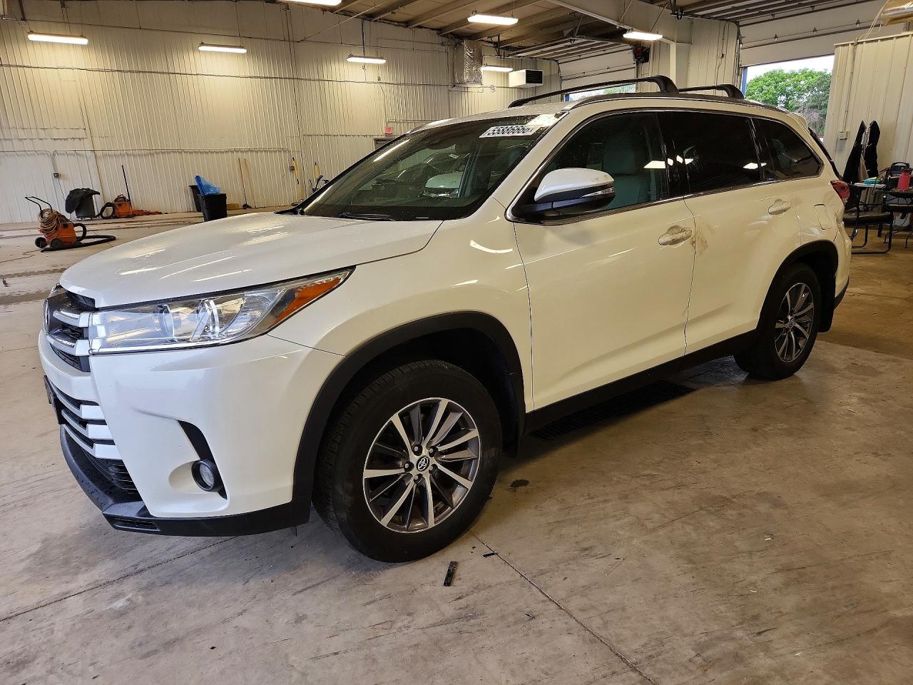 2019 TOYOTA HIGHLANDER