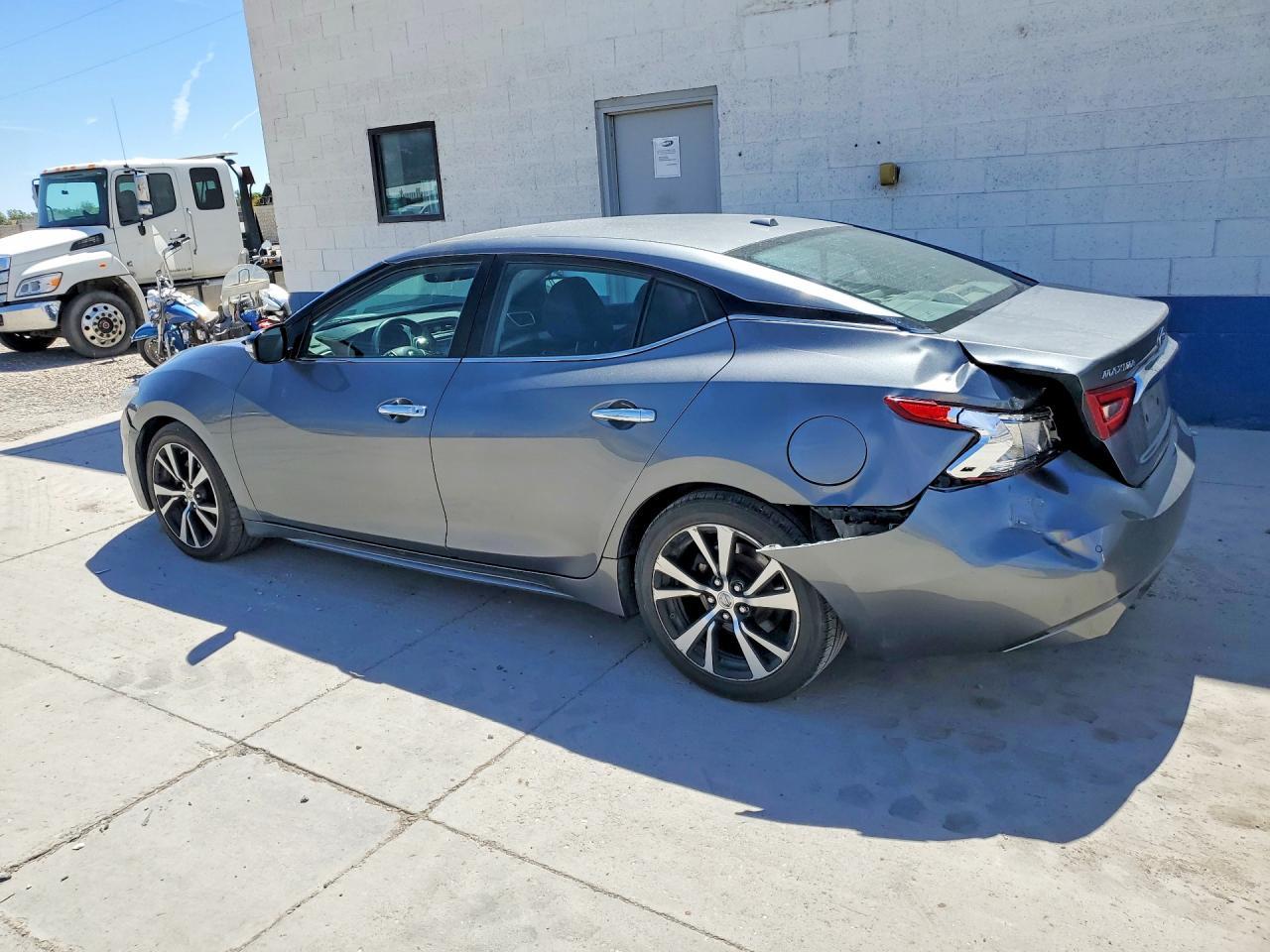 2018 NISSAN Maxima