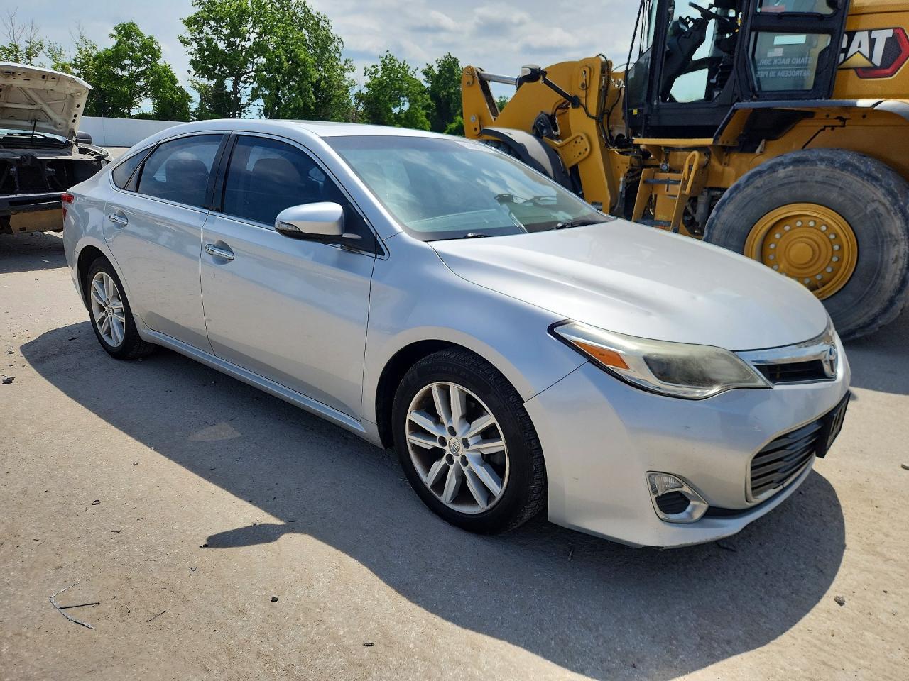 2014 TOYOTA Avalon