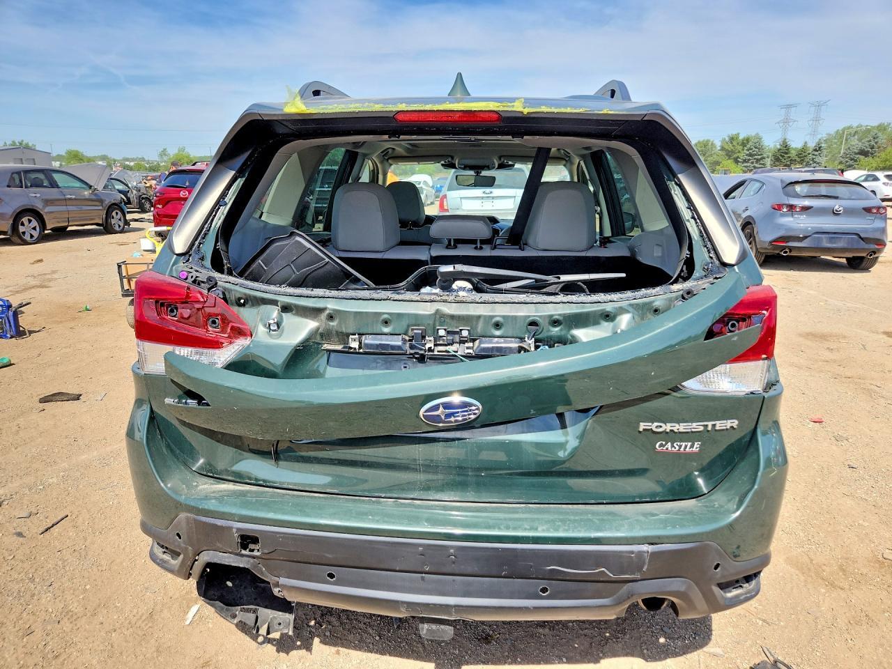 2023 SUBARU FORESTER