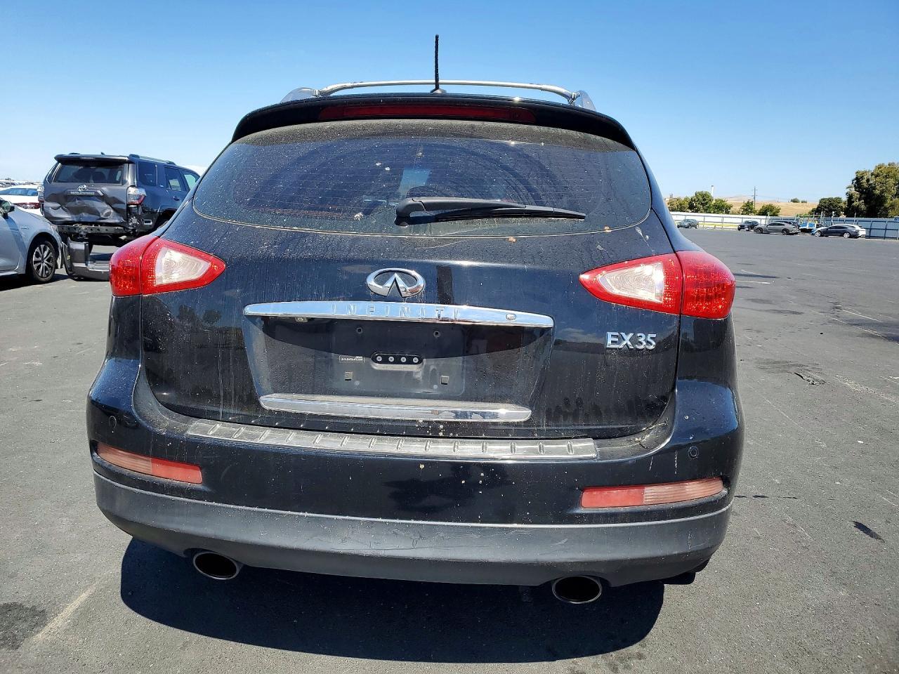 2010 INFINITI EX35