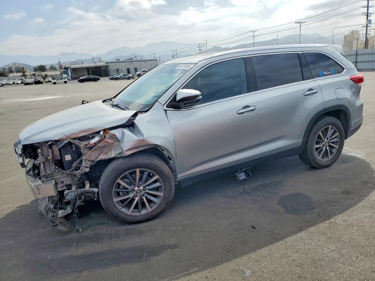 2019 TOYOTA HIGHLANDER