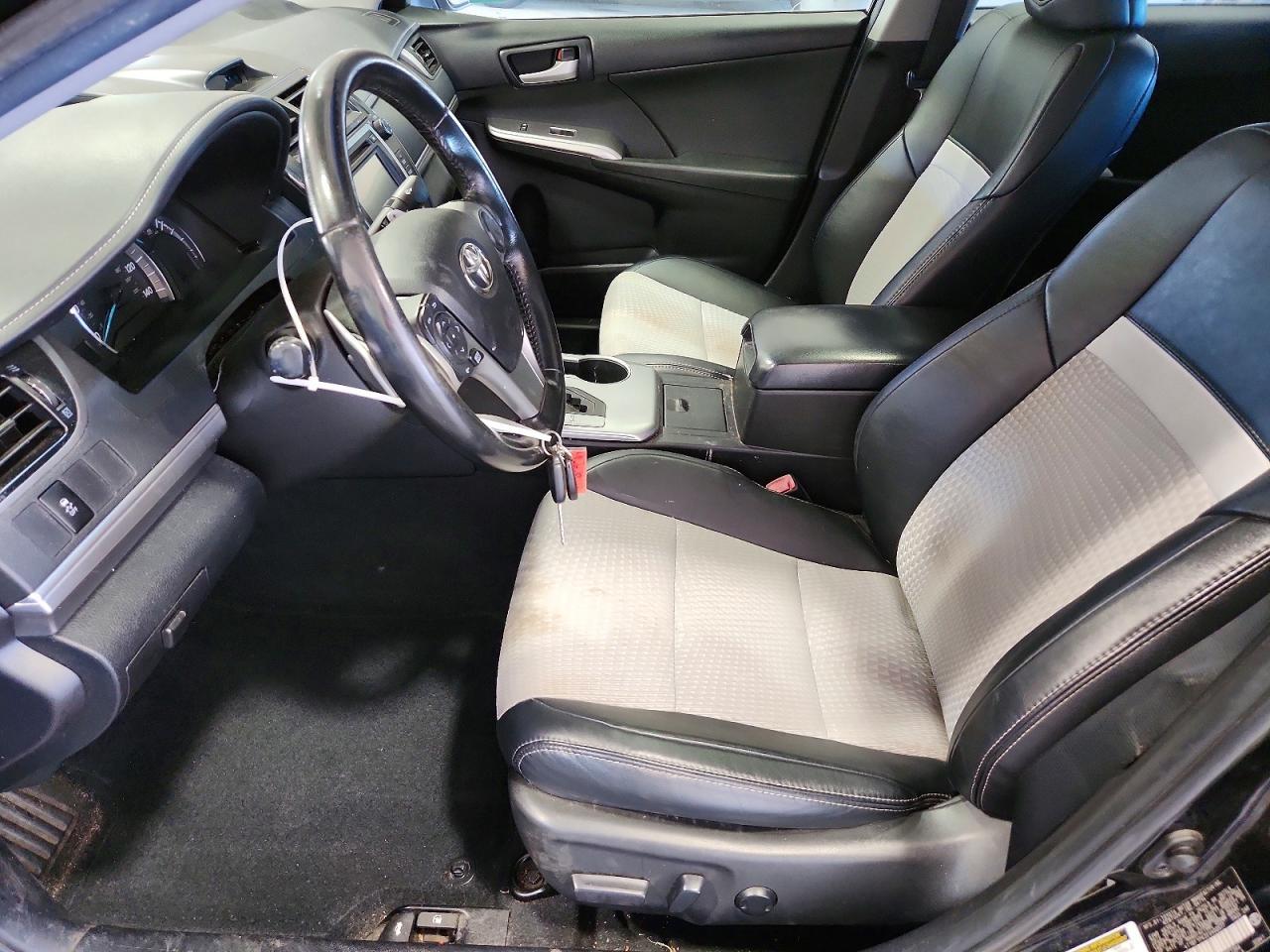 2014 TOYOTA CAMRY