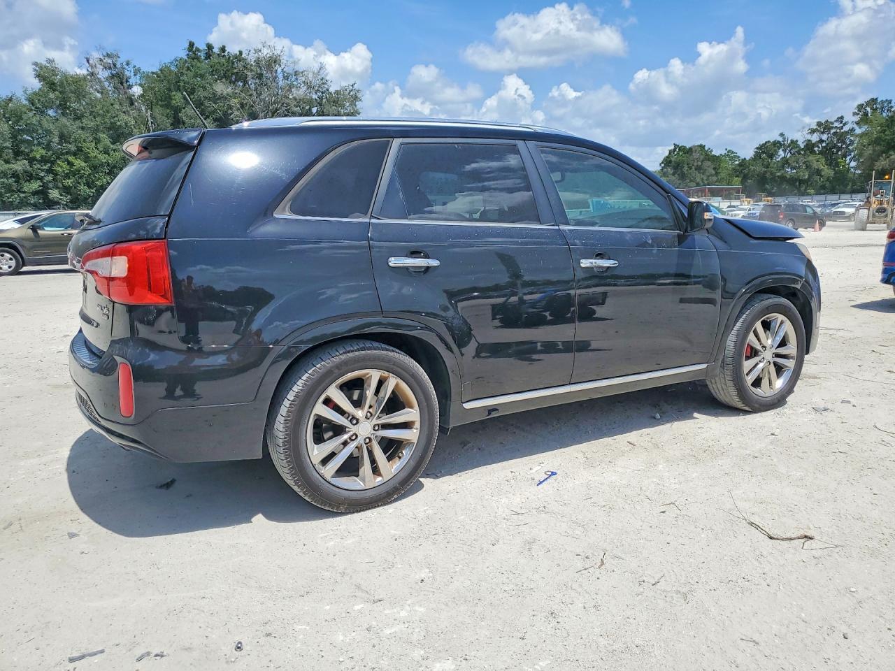 2014 KIA SORENTO