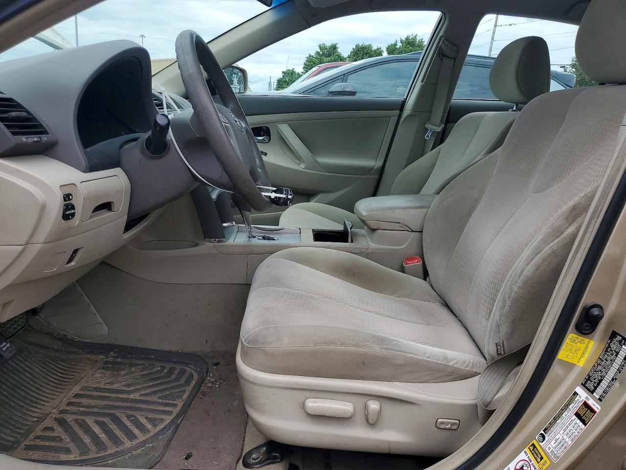 2011 TOYOTA CAMRY