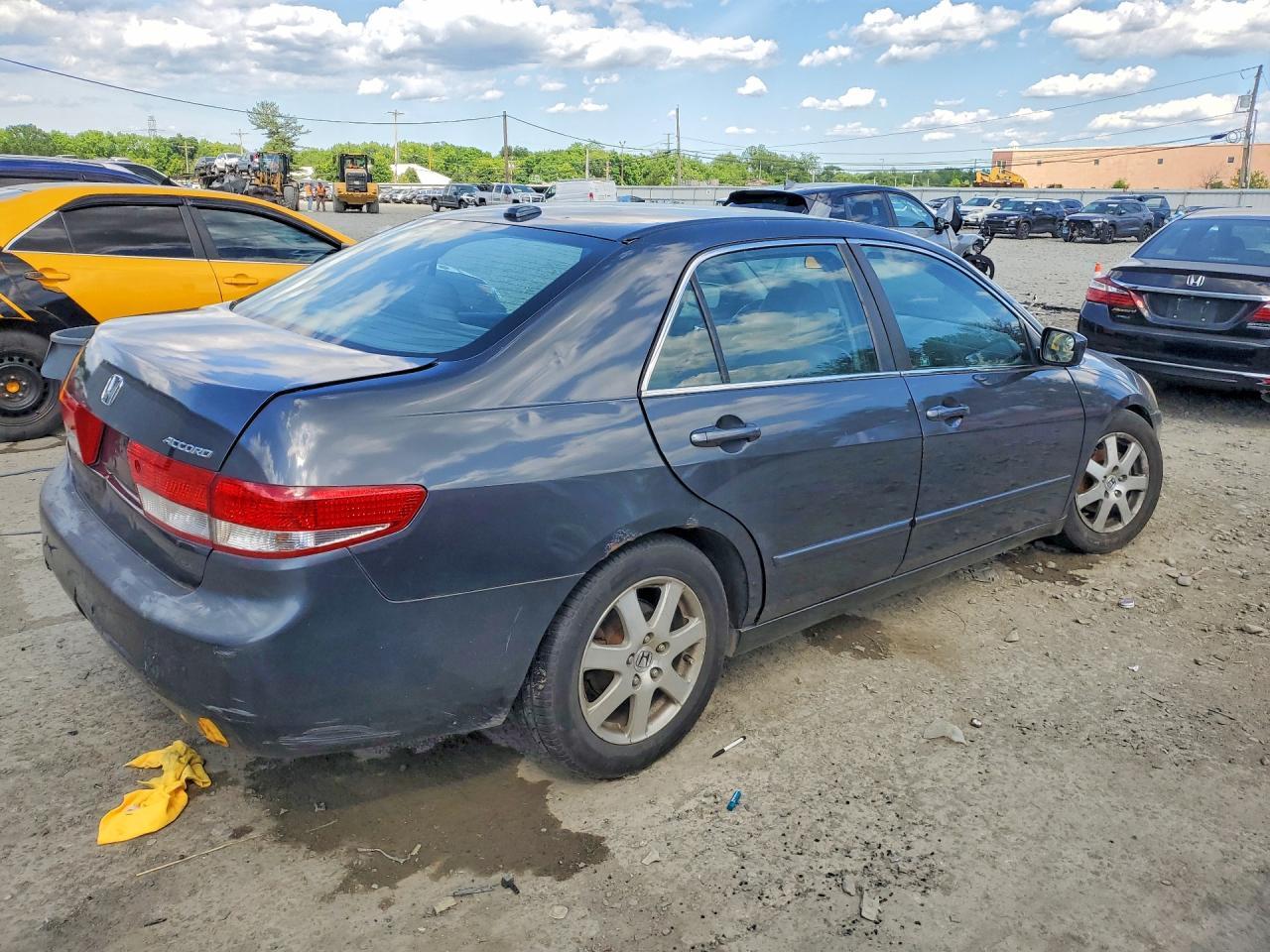 2004 HONDA ACCORD