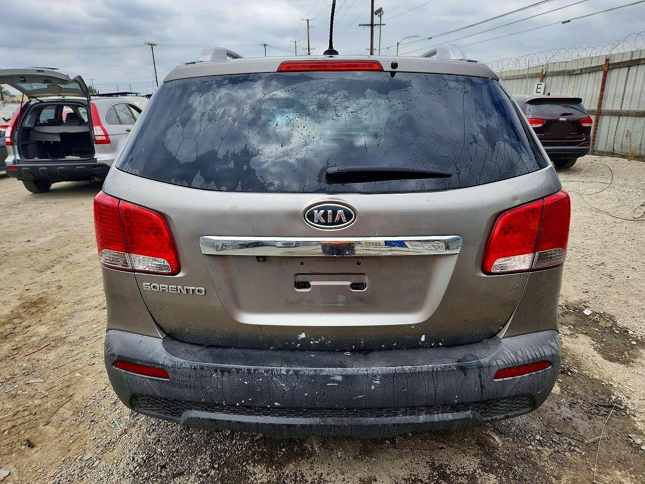 2011 KIA SORENTO