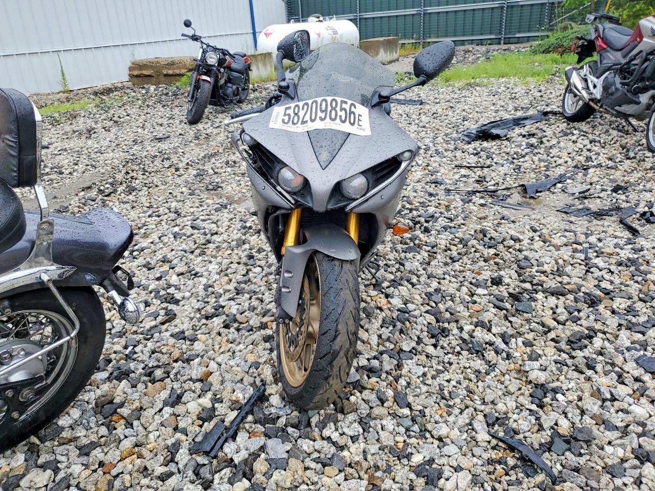 2014 YAMAHA YZFR1