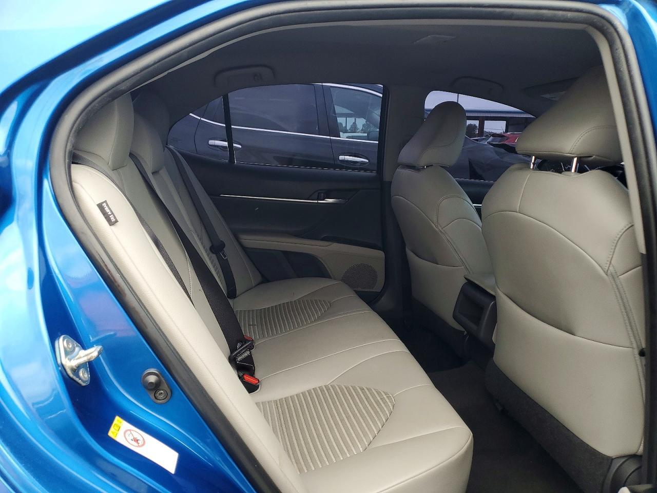 2018 TOYOTA CAMRY