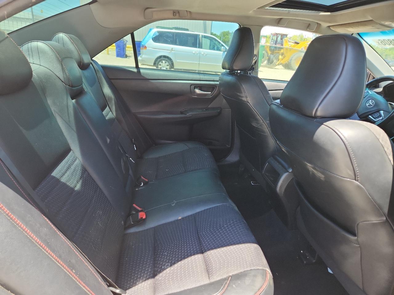 2015 TOYOTA CAMRY