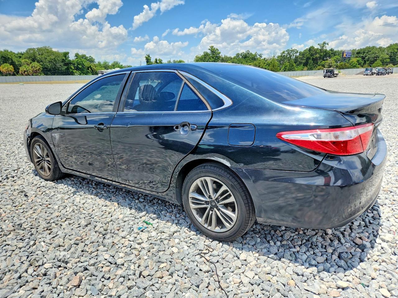 2016 TOYOTA CAMRY