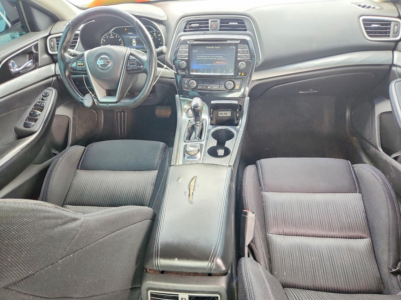 2016 NISSAN Maxima