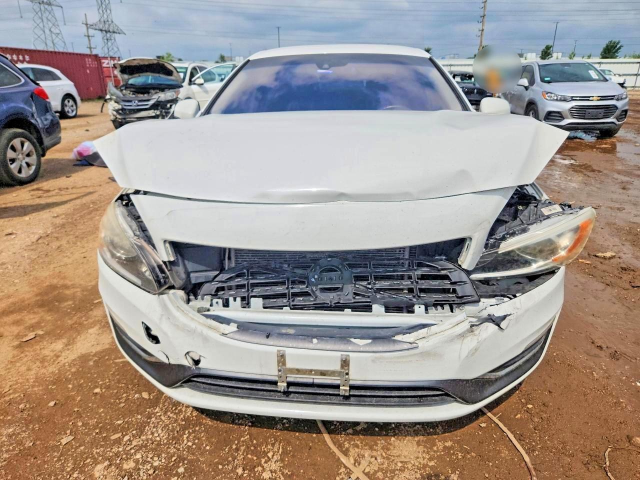 2014 VOLVO S60