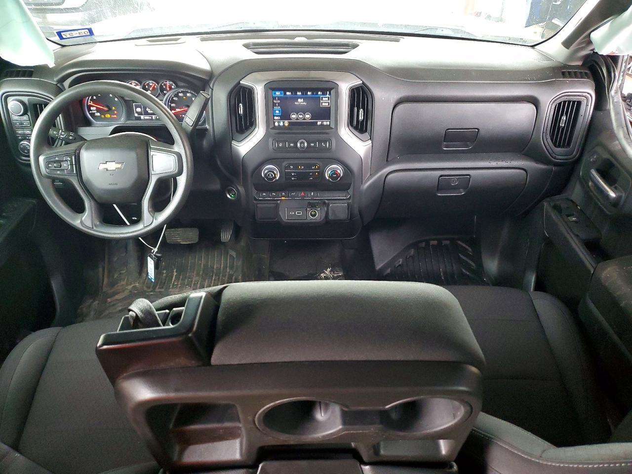 2023 CHEVROLET Silverado