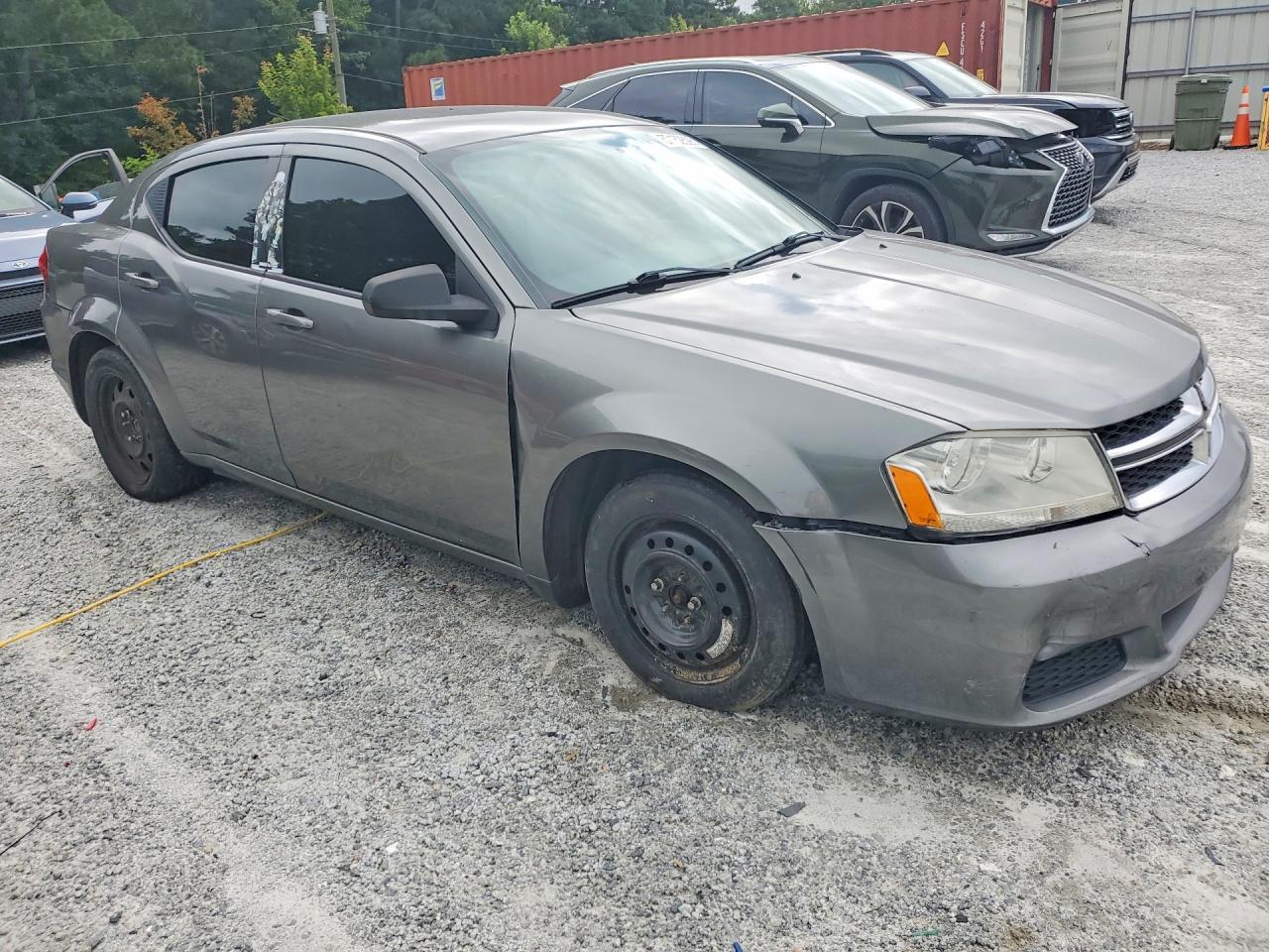 2012 DODGE Avenger