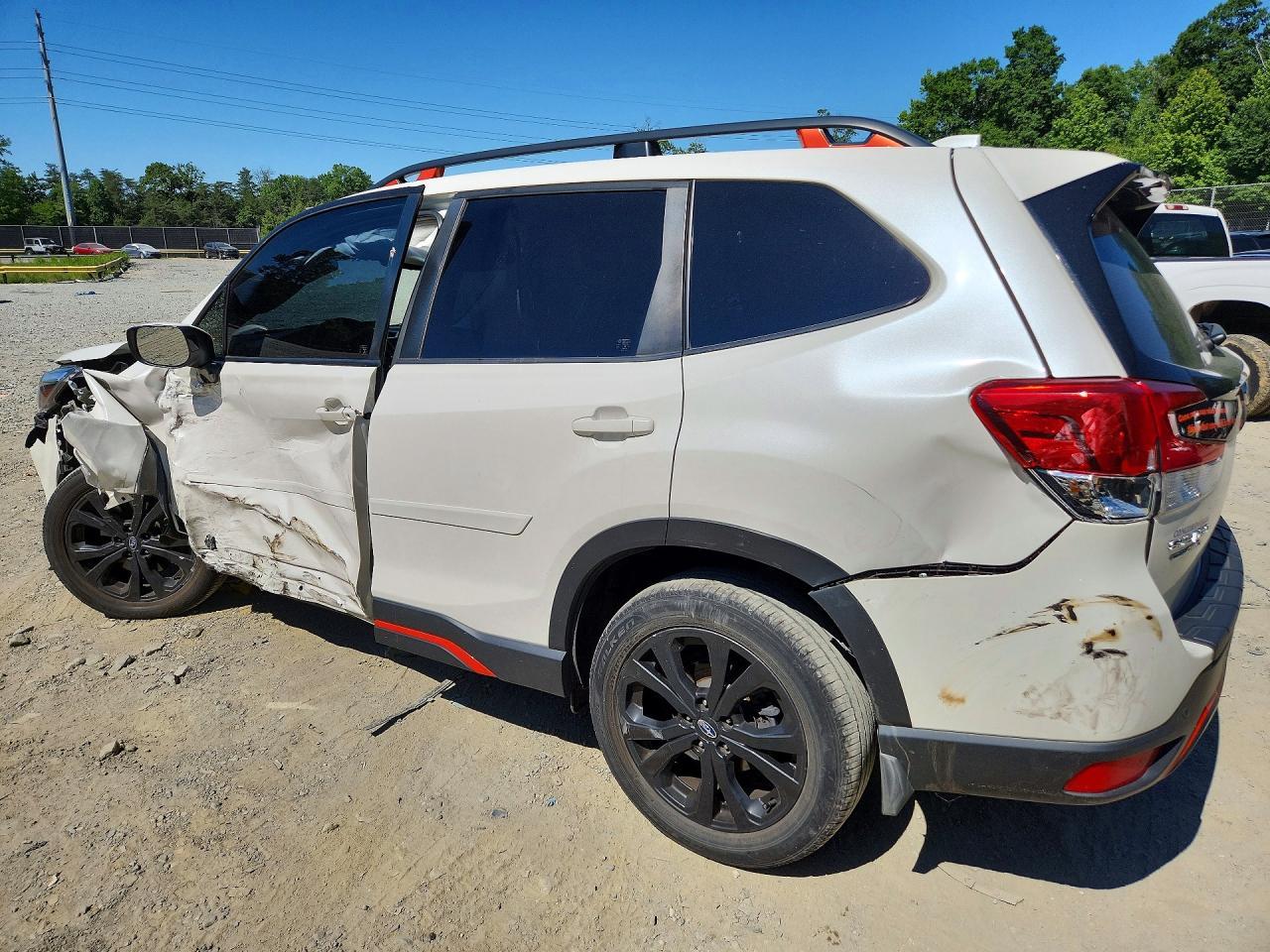 2020 SUBARU FORESTER