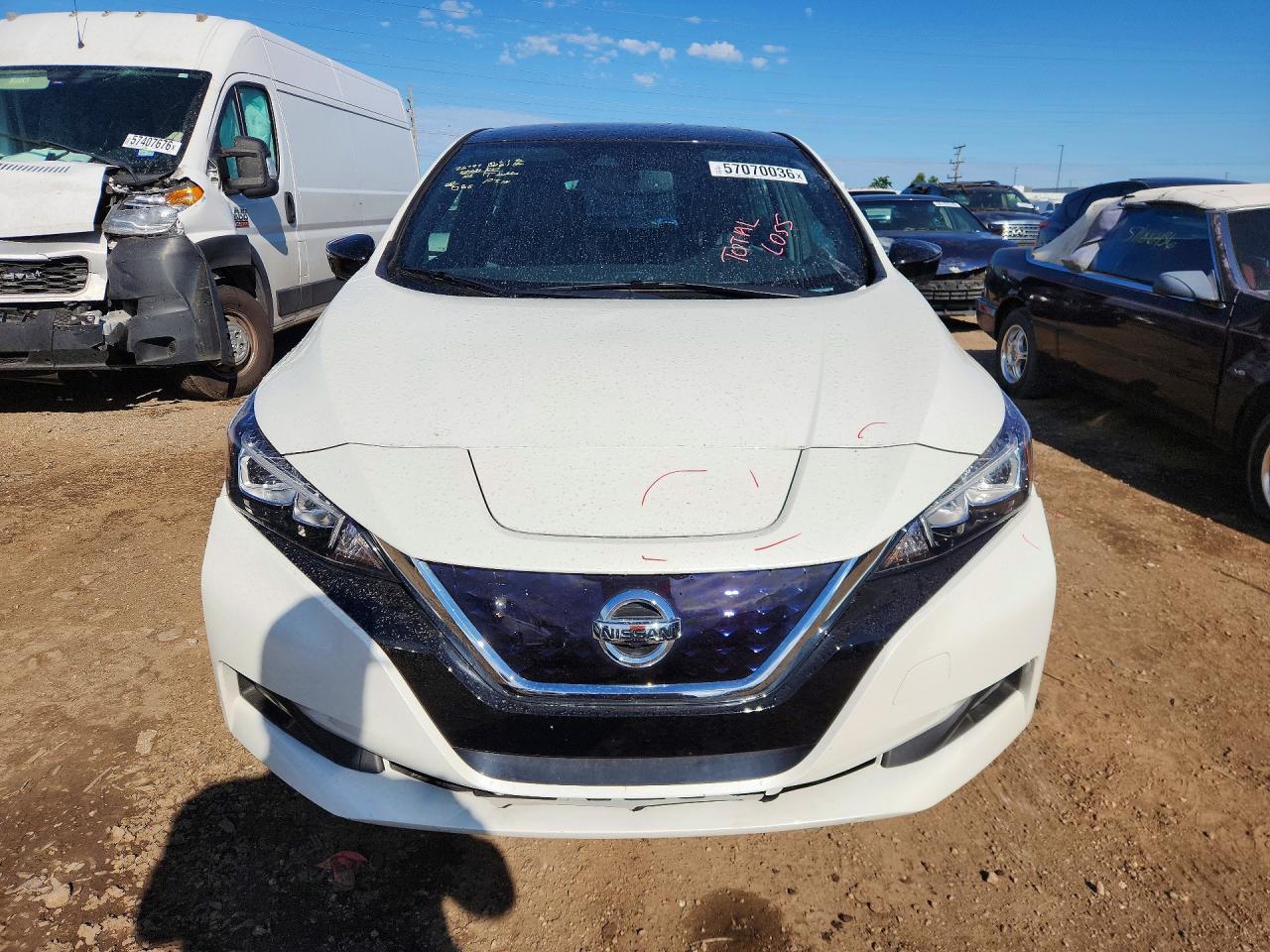 2018 NISSAN LEAF