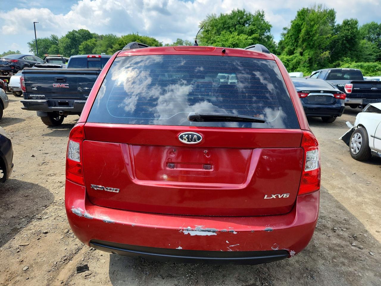 2008 KIA RONDO
