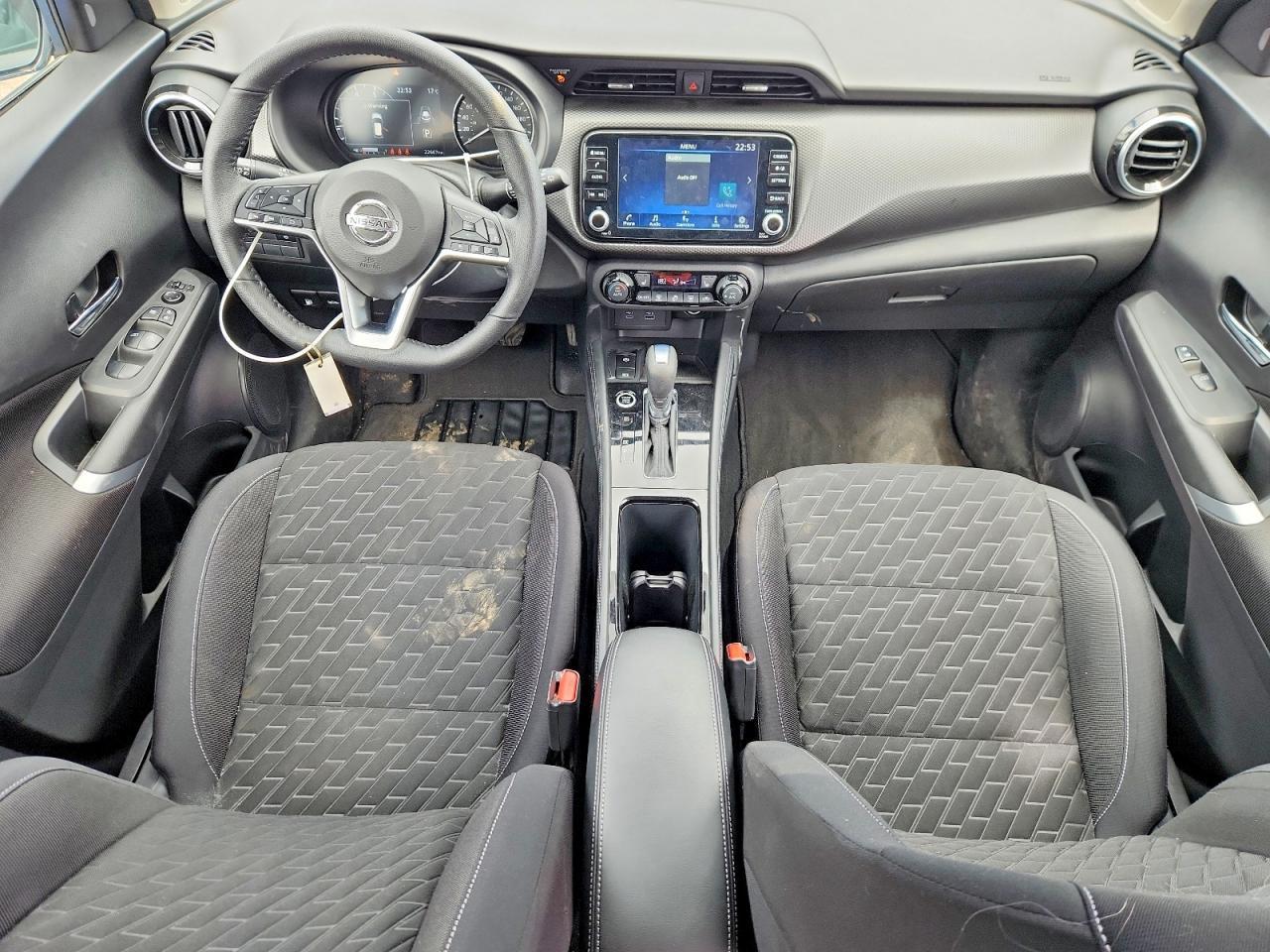 2021 NISSAN KICKS