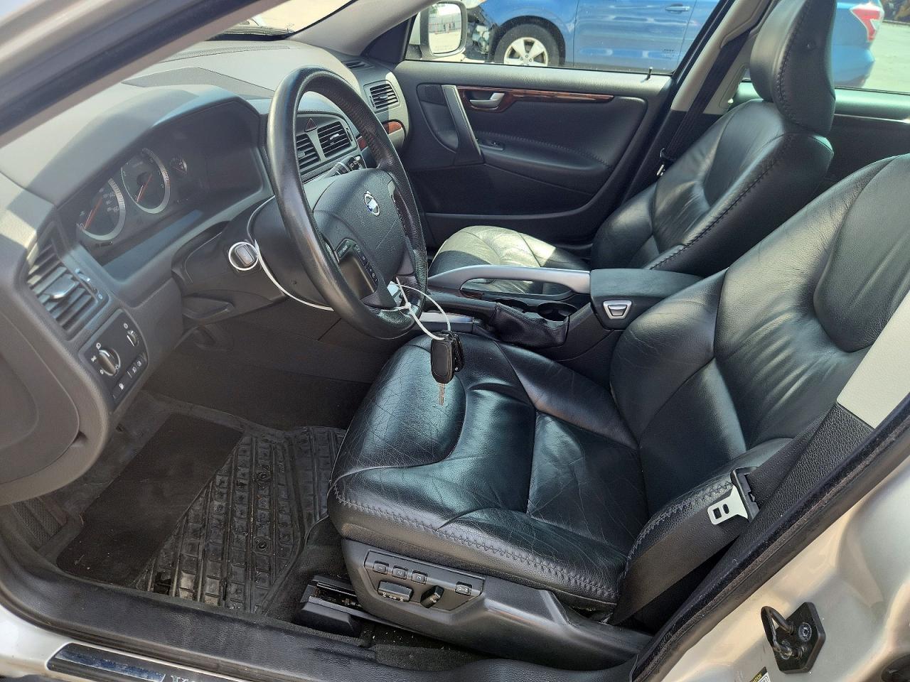 2007 VOLVO XC70