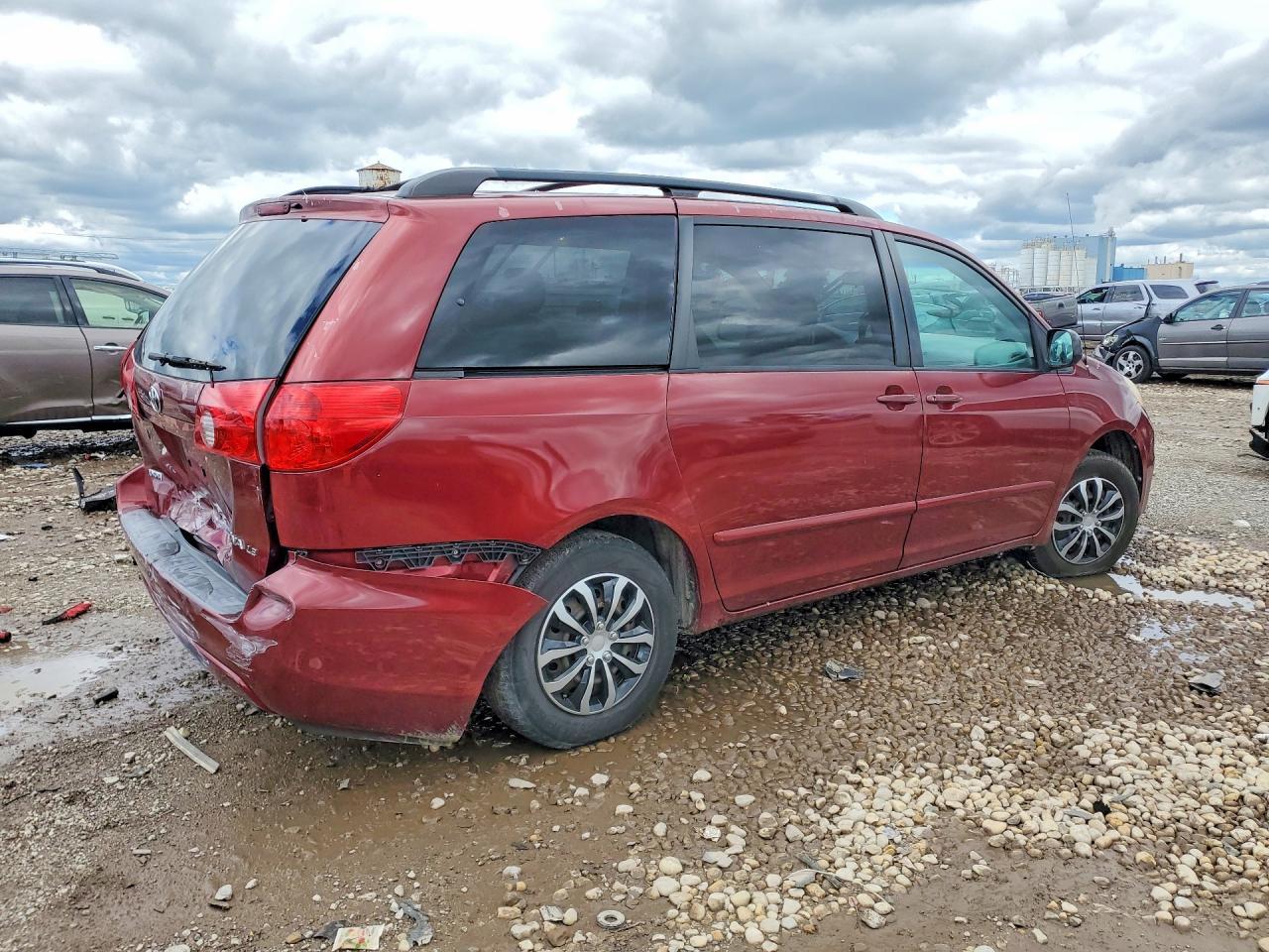 2007 TOYOTA SIENNA