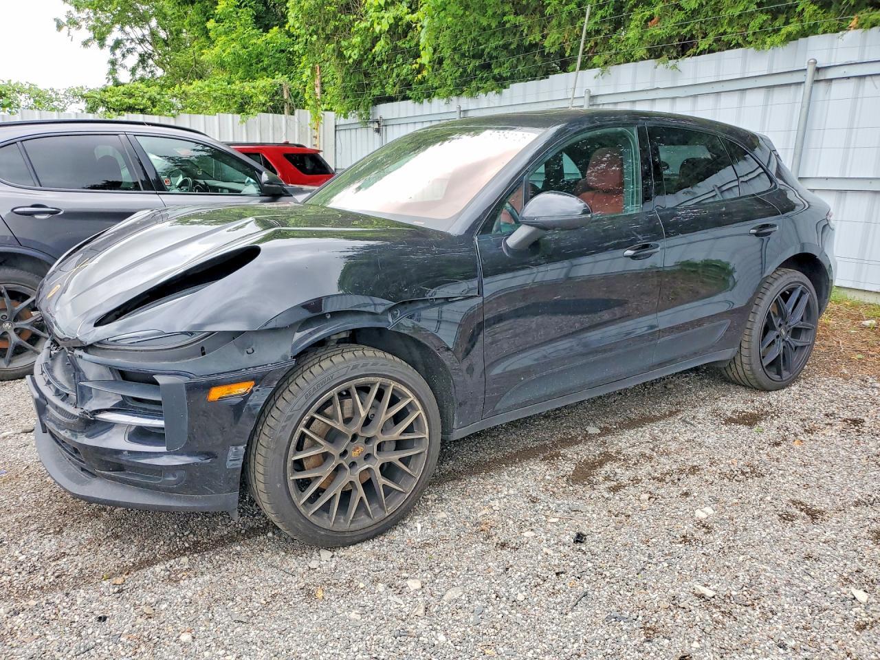 2019 PORSCHE Macan