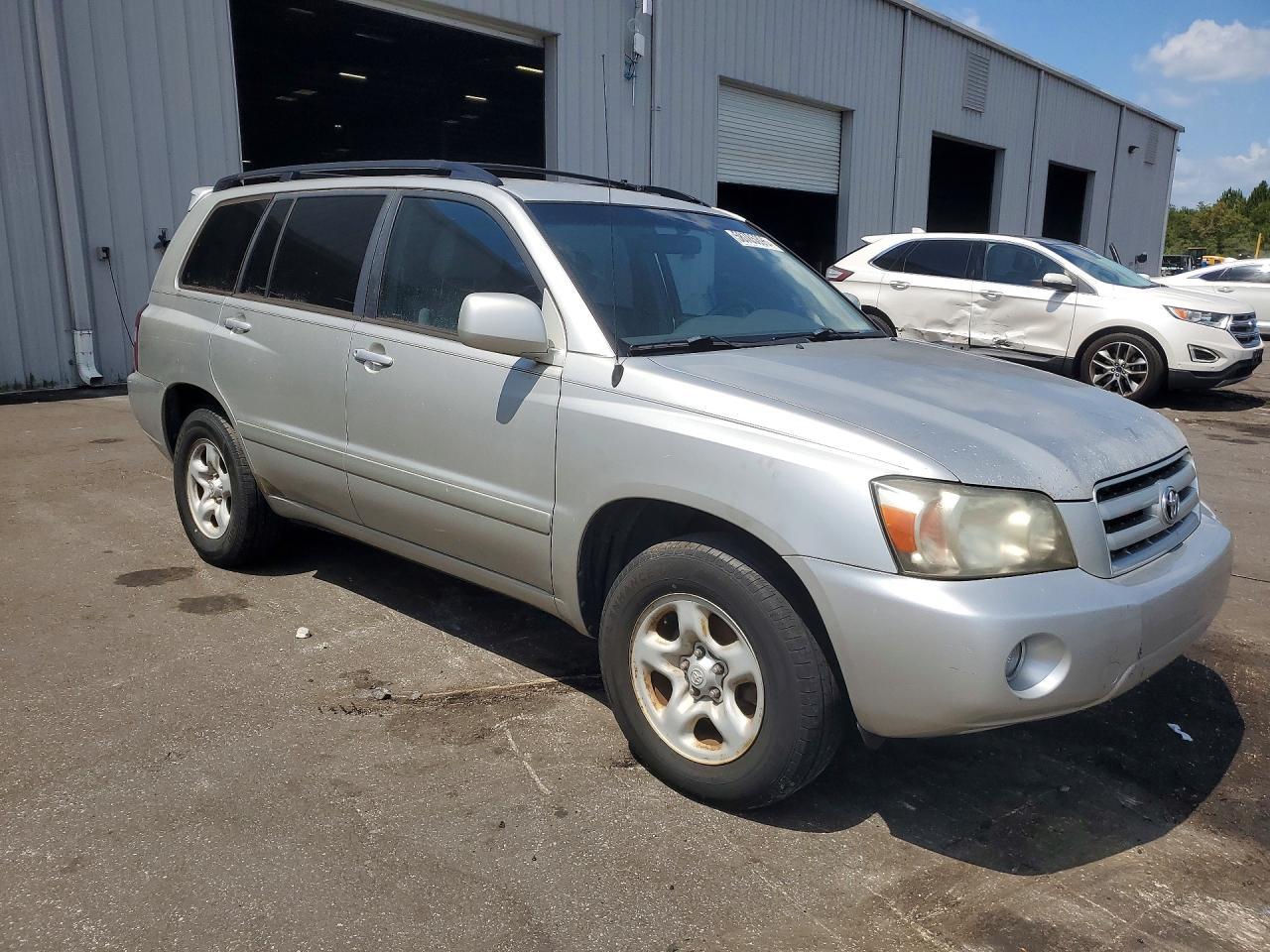 2006 TOYOTA HIGHLANDER