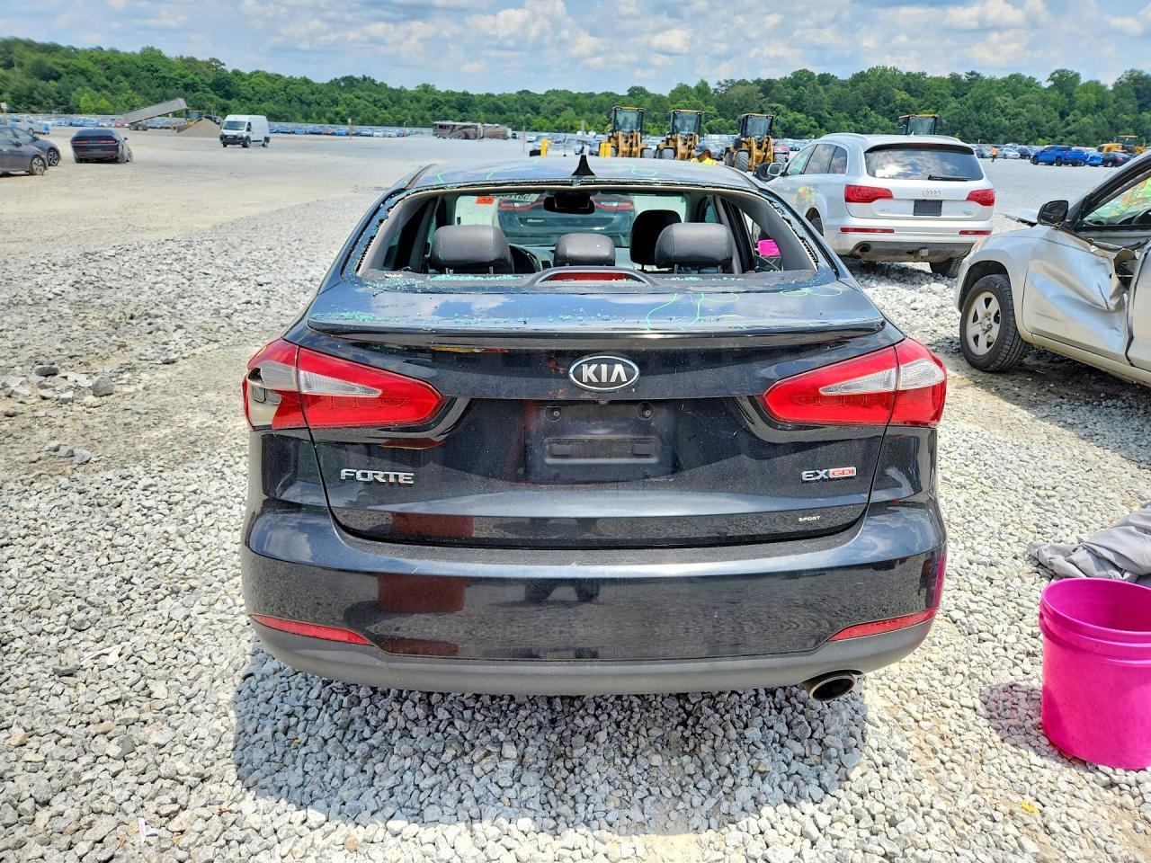 2015 KIA FORTE