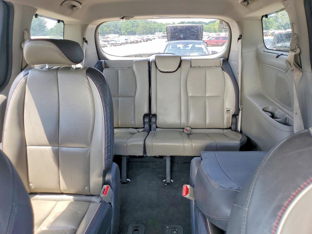 2017 KIA SEDONA