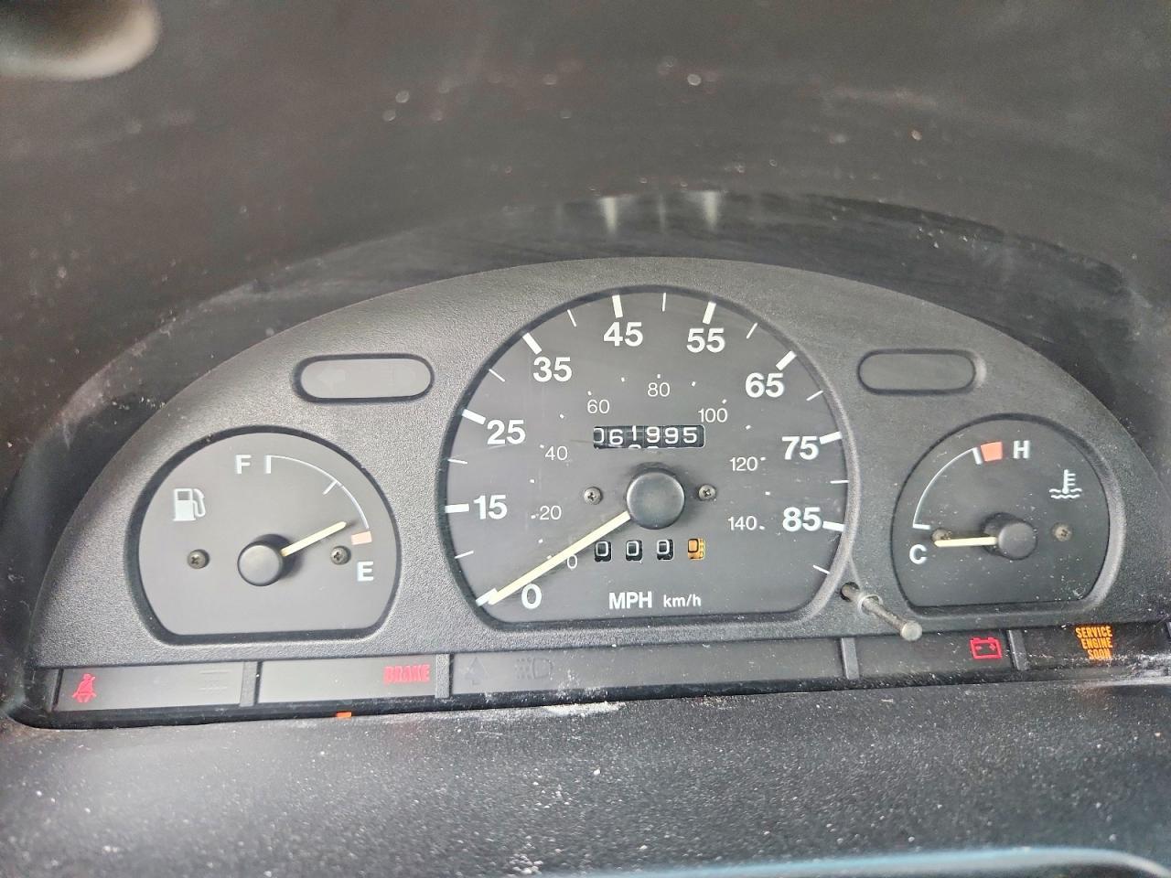 2000 CHEVROLET Metro