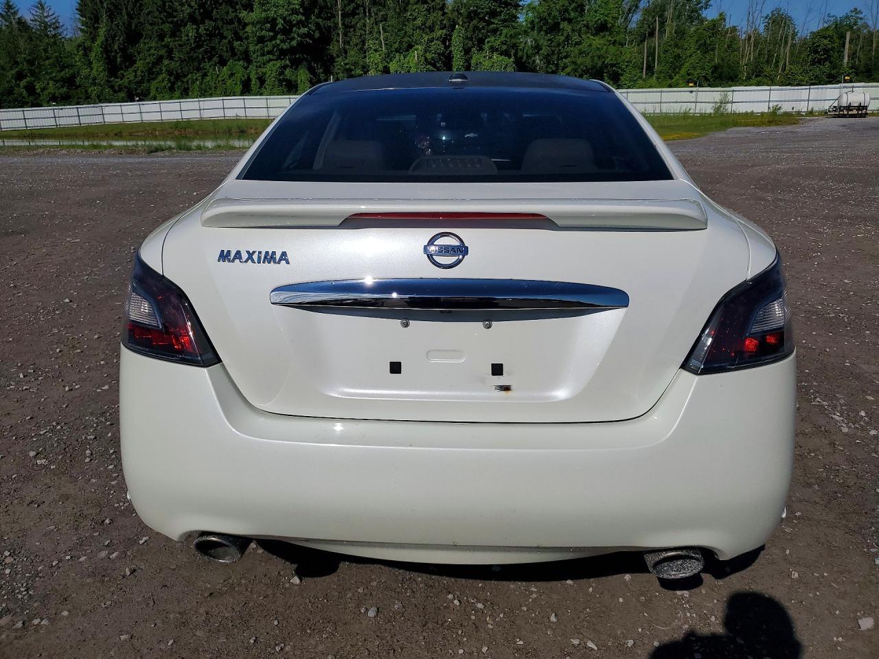 2014 NISSAN Maxima