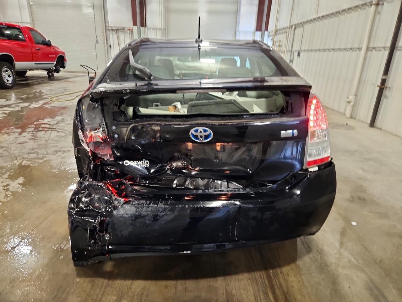 2011 TOYOTA PRIUS