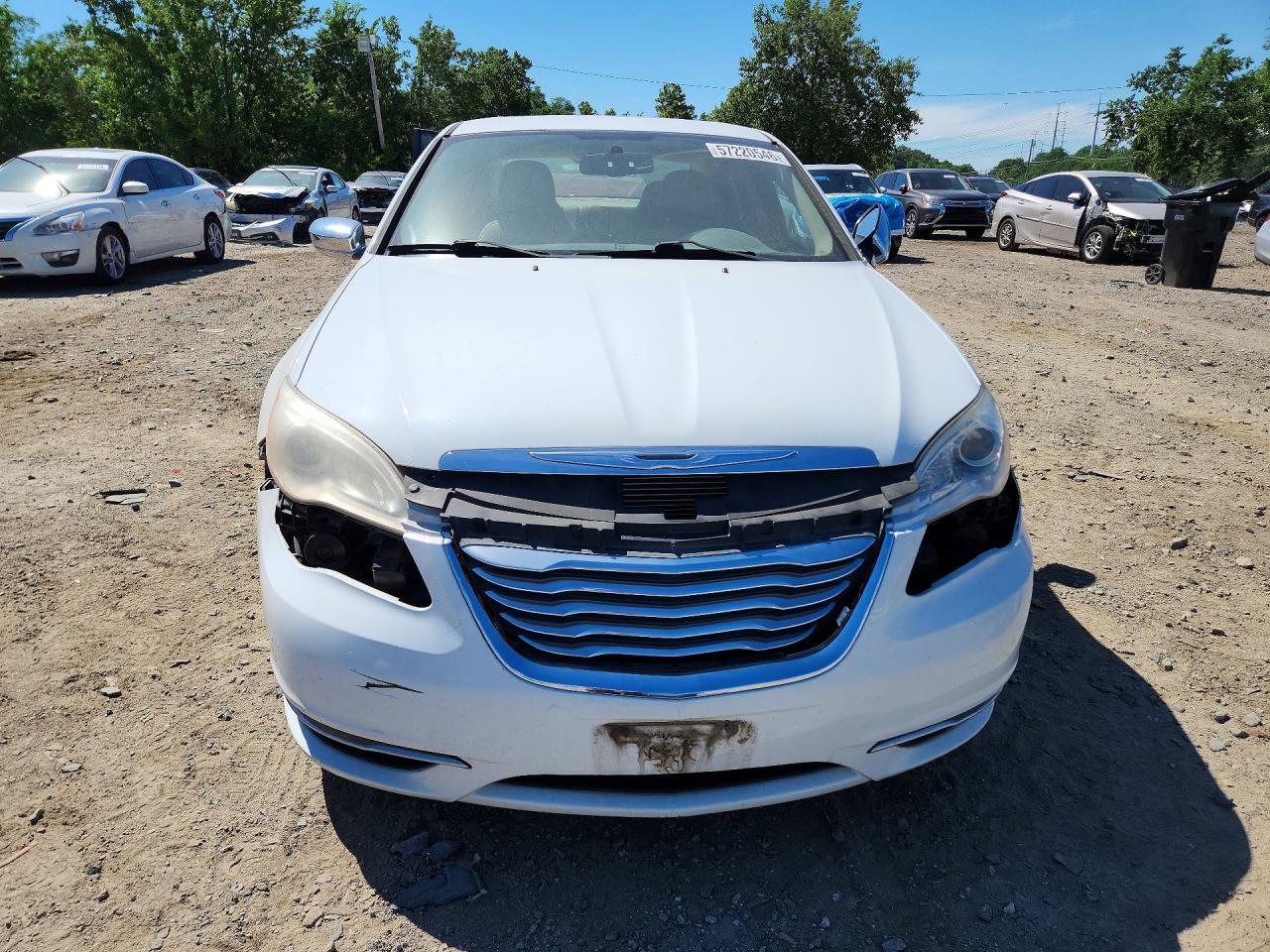 2013 CHRYSLER 200