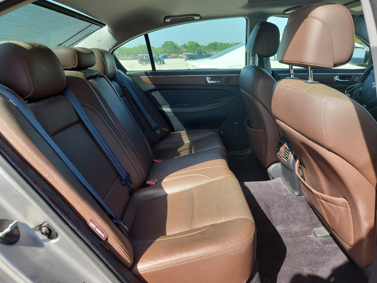 2011 HYUNDAI GENESIS