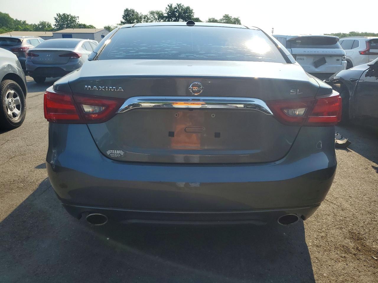 2017 NISSAN Maxima