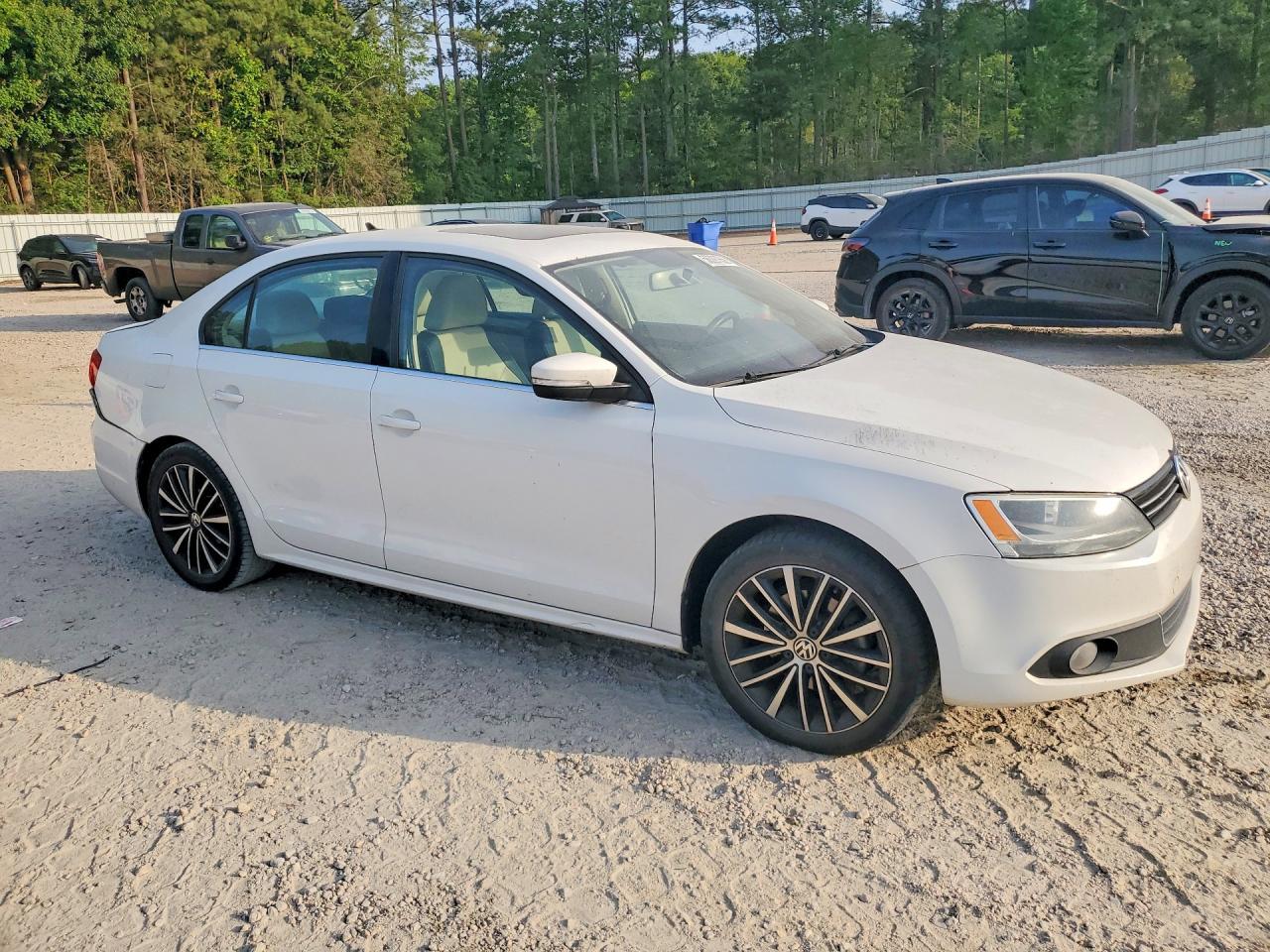2012 VOLKSWAGEN JETTA