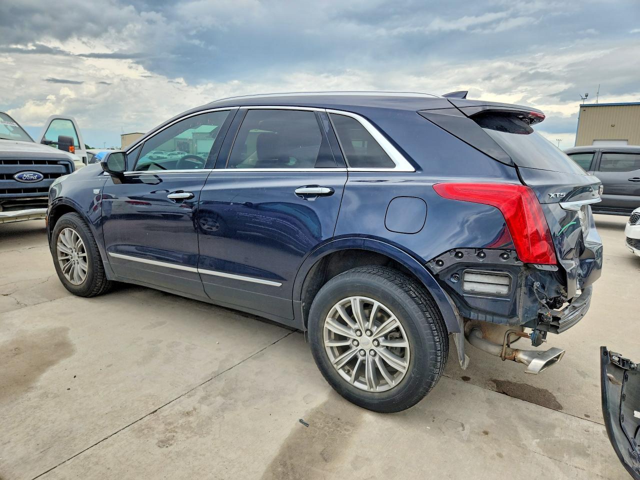 2017 CADILLAC XT5