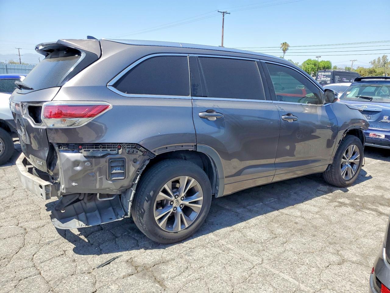 2014 TOYOTA HIGHLANDER