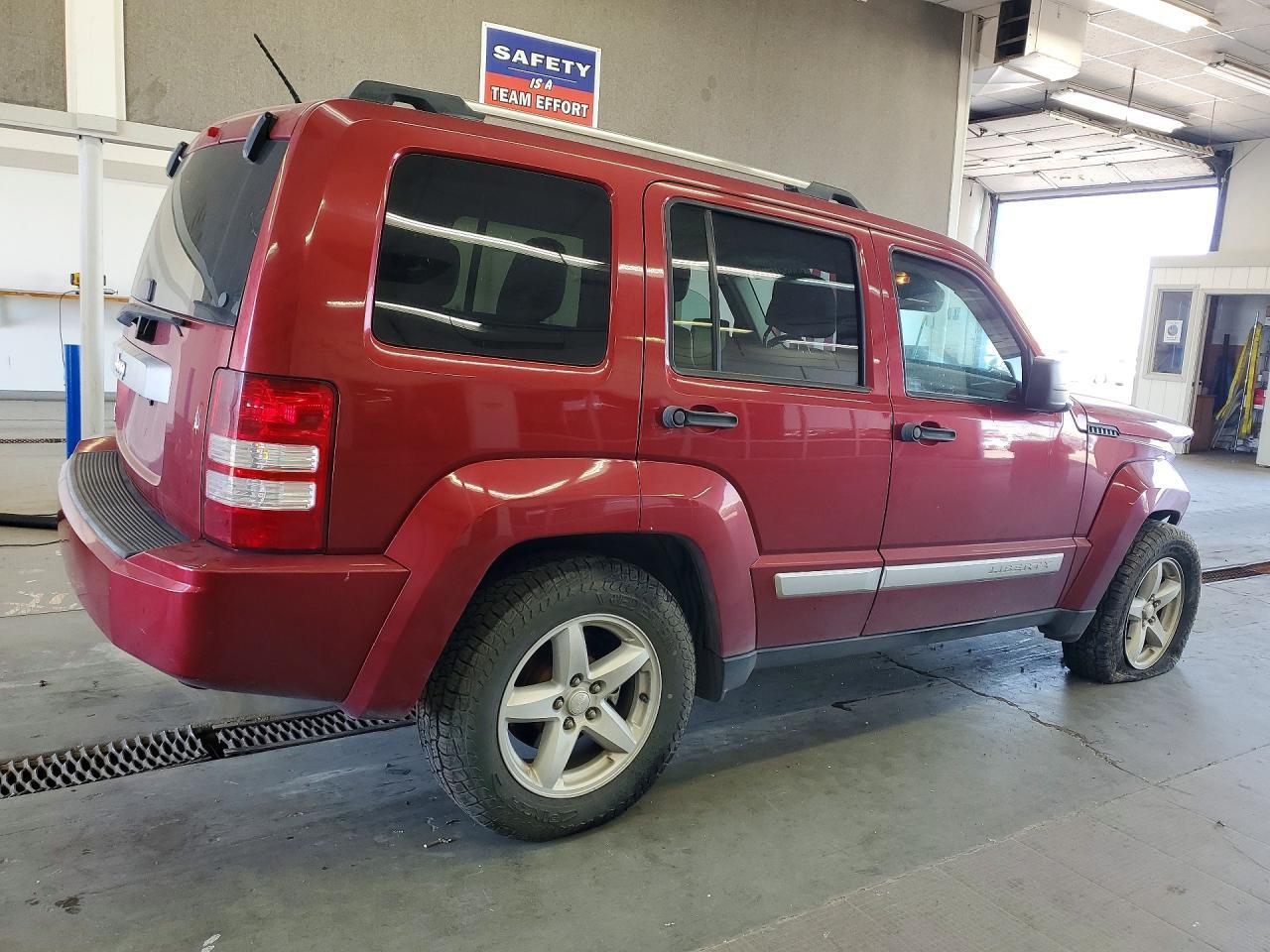 2012 JEEP Liberty