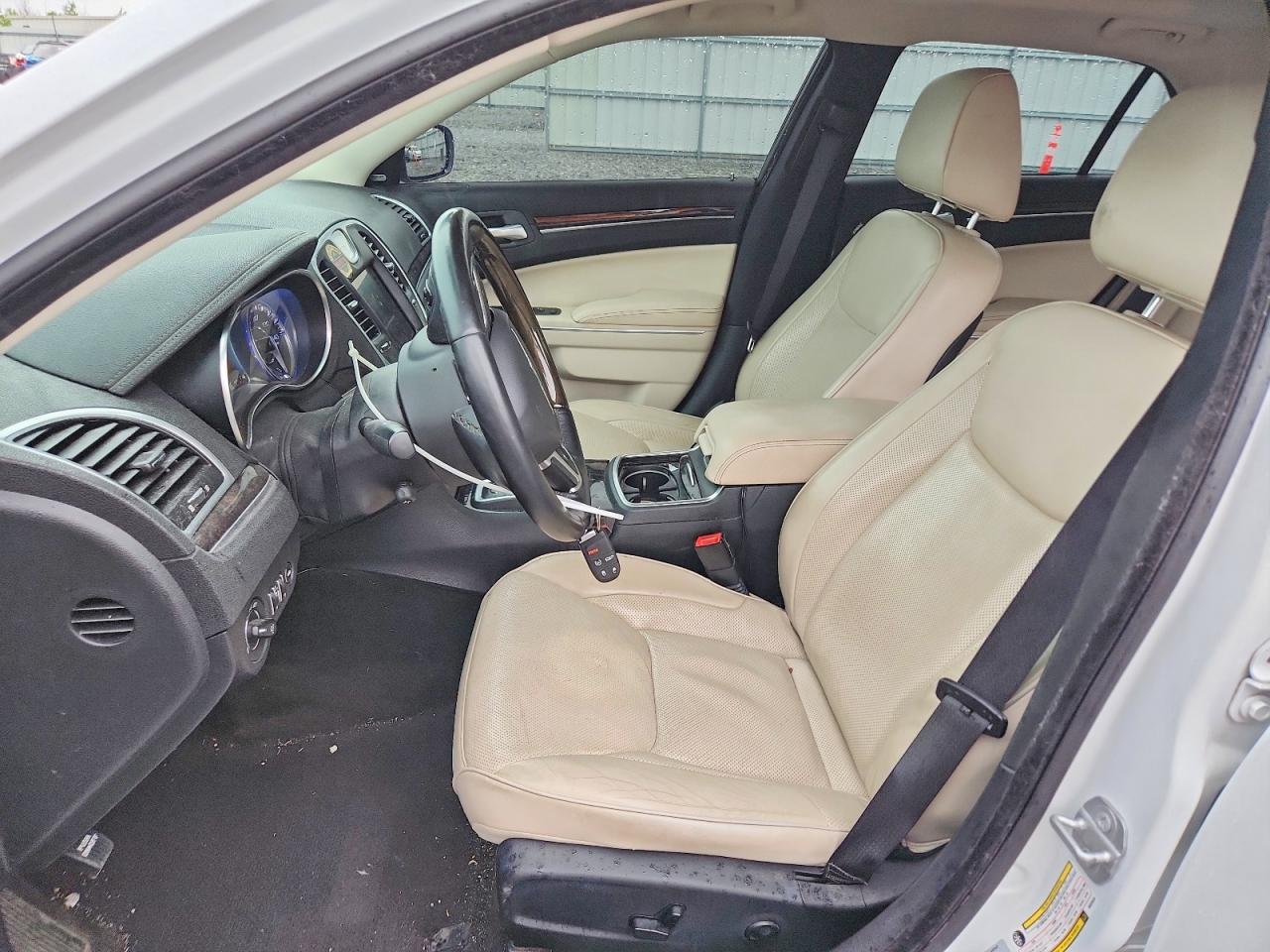 2016 CHRYSLER 300