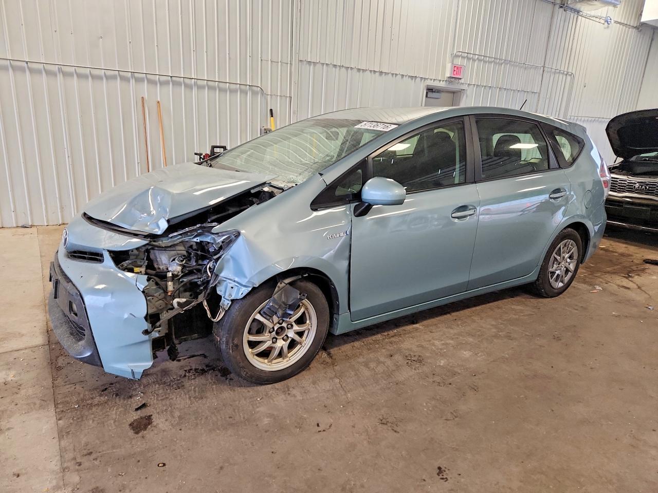2016 TOYOTA PRIUS V