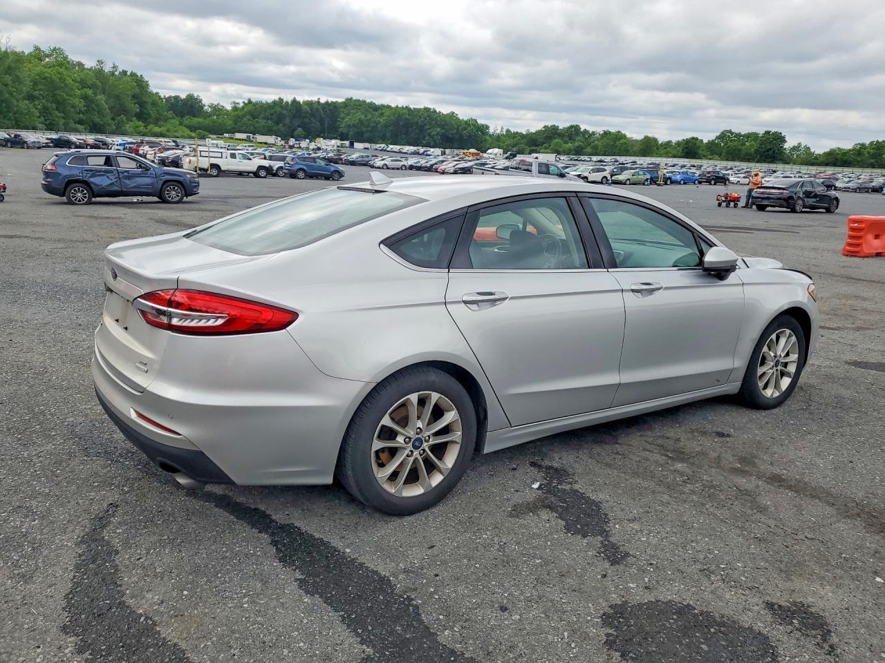 2019 FORD FUSION