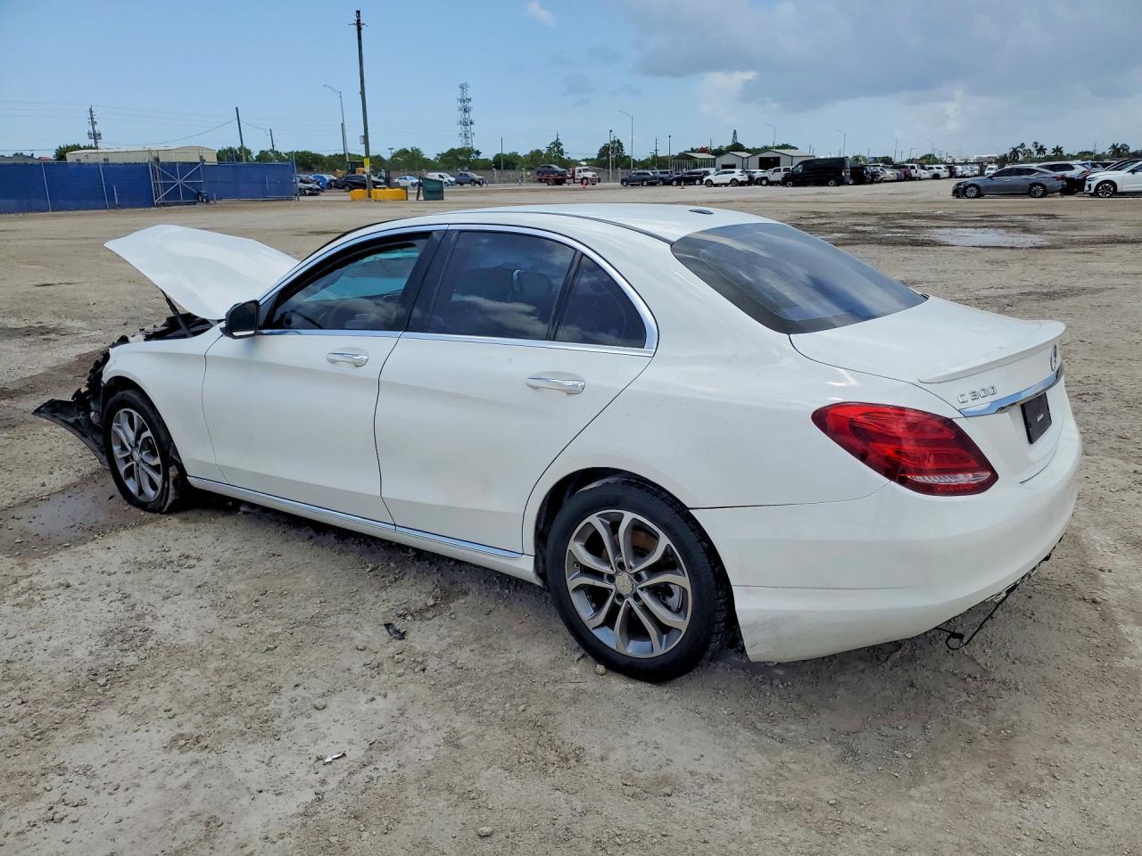 2016 MERCEDES-BENZ C-CLASS