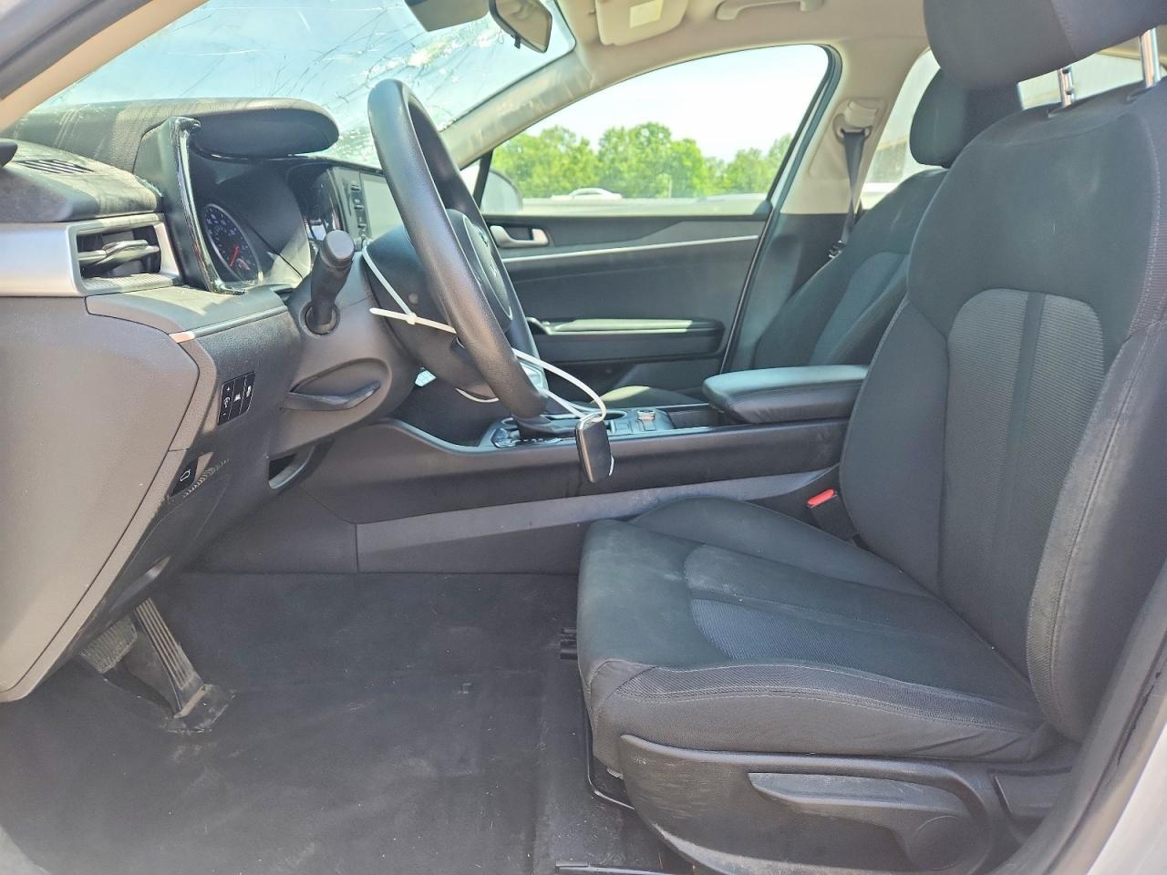 2022 KIA K5