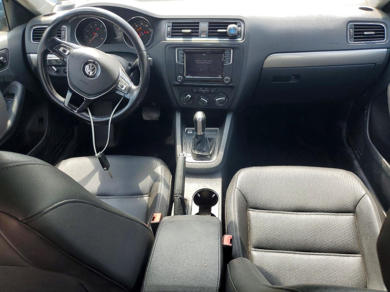 2016 VOLKSWAGEN JETTA