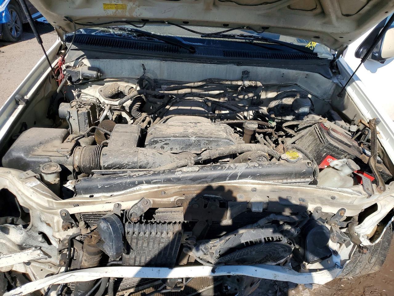 2002 TOYOTA Sequoia