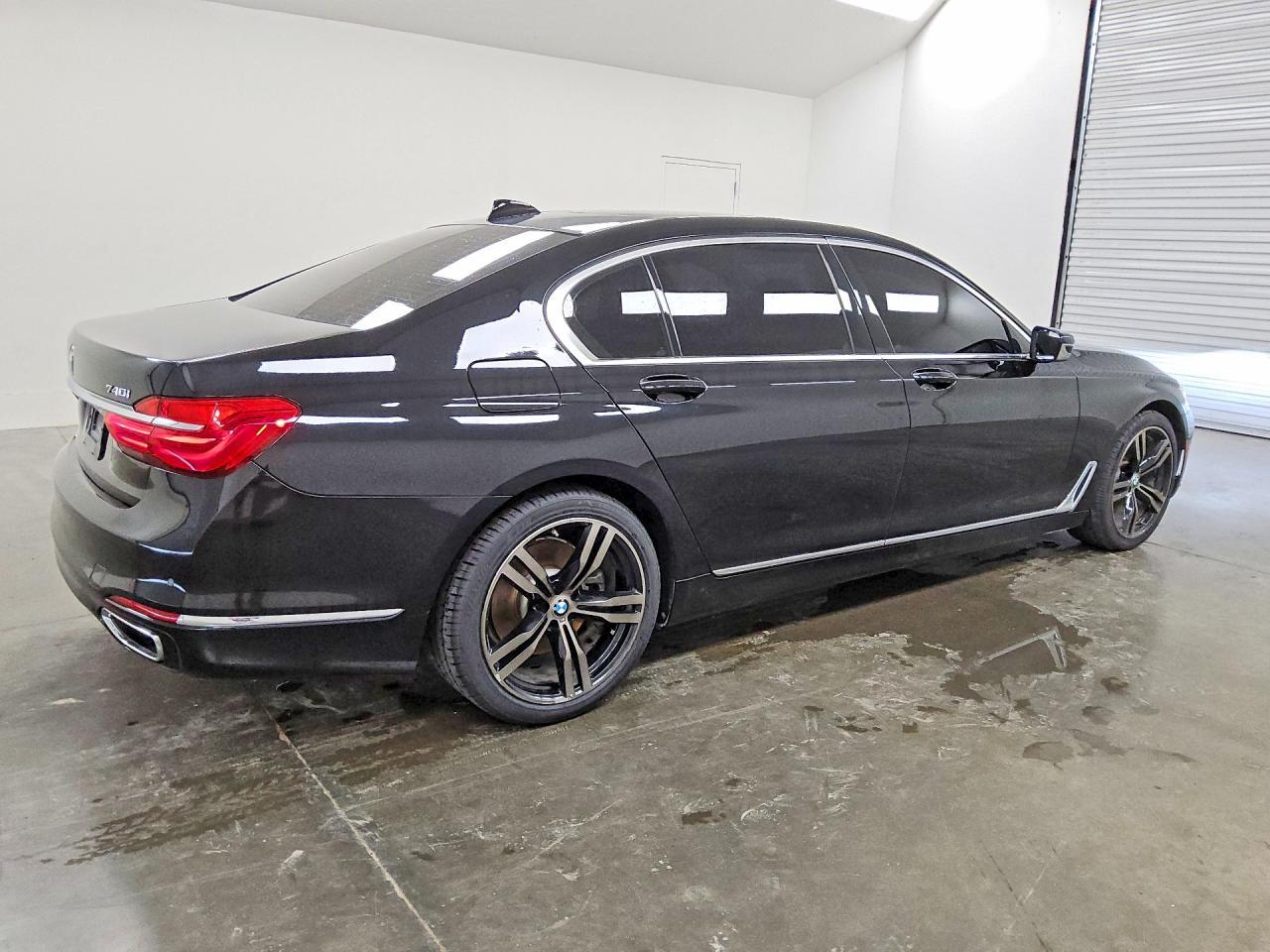 2016 BMW 7 series